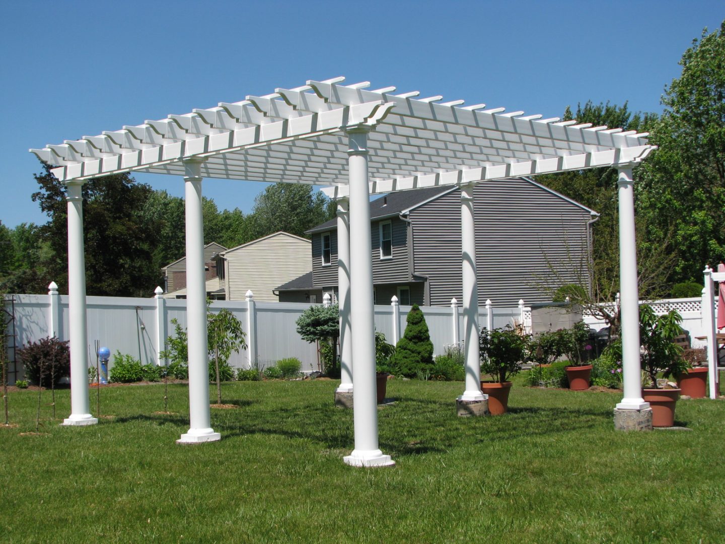 FreeStanding Medium Tuscany Pergola Garbrella Pergola
