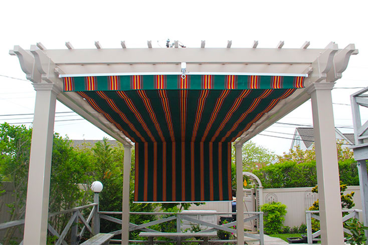 free standing pergola with canopy