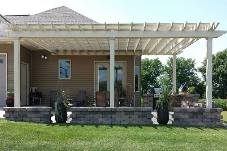 almond backyard vinyl pergola