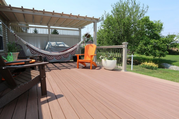 tan accent deck pergola idea