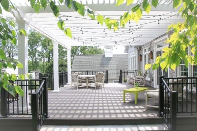 Freestanding vs Attached Pergolas: Find Your Style