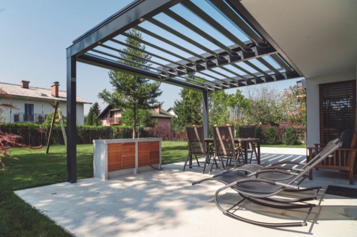 different types of pergola materials